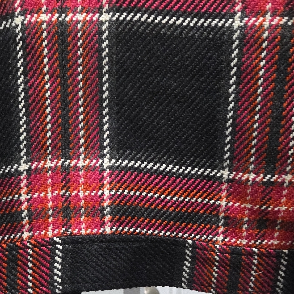 Velvet by Graham & Spencer Red & Black Plaid Cropped Jacket - Picture 6 of 7